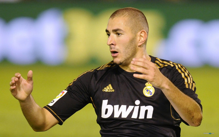 Karim Benzema Widescreen HD Wallpaper 1920x1200px