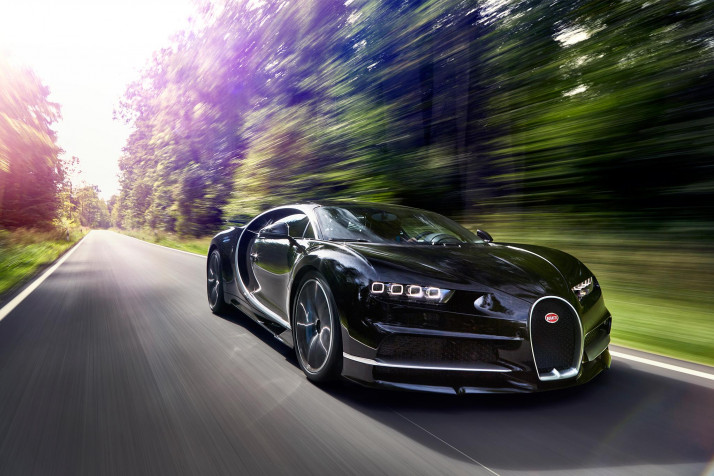 Bugatti Desktop HD Wallpaper 2048x1365px