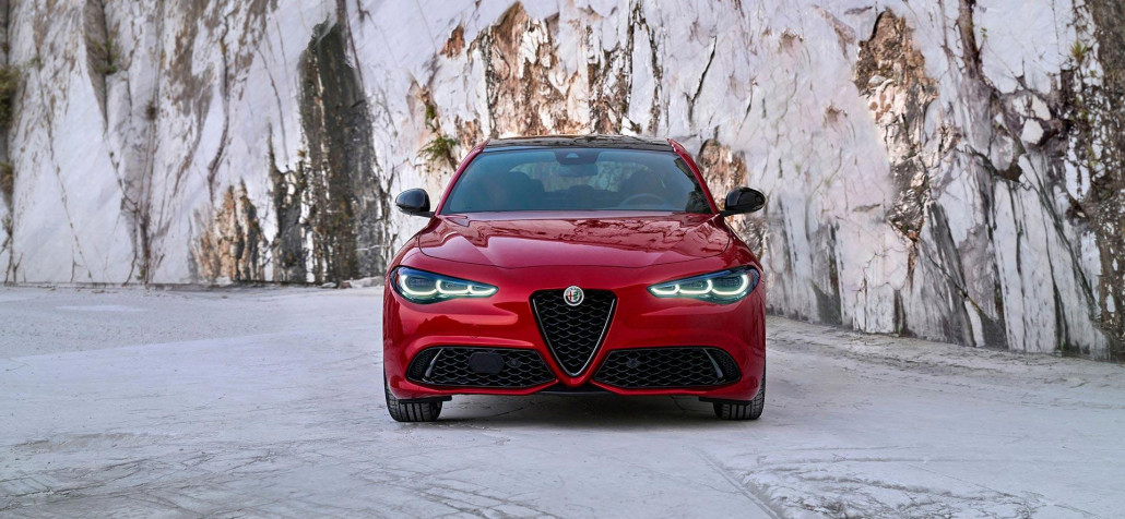 Title Alfa Romeo Laptop Background 1920x888px