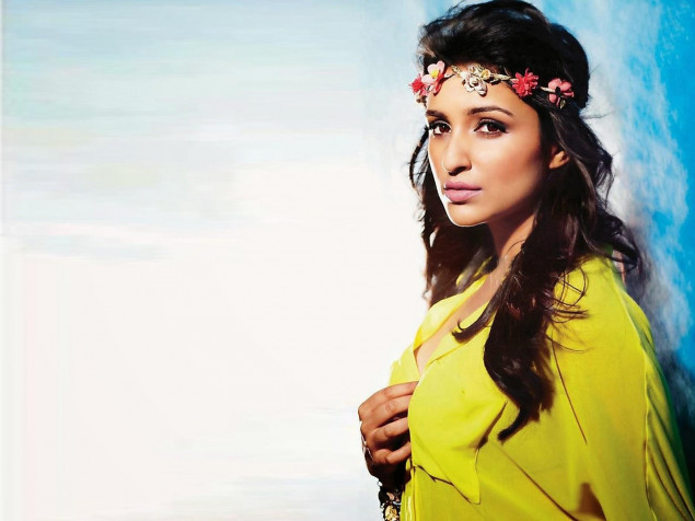 Parineeti Chopra Laptop Wallpaper 1600x1200px