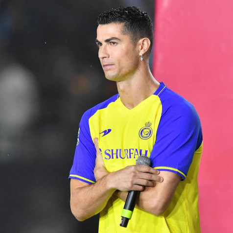 Cristiano Ronaldo Al Nassr Android Wallpaper 1200x1200px