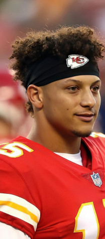 Patrick Mahomes Mobile Wallpaper 1080x2460px