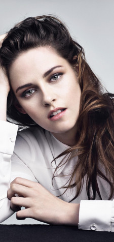 Kristen Stewart Mobile Background 1080x2280px