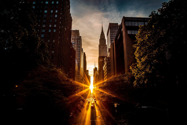 Manhattanhenge Background Image 2500x1667px