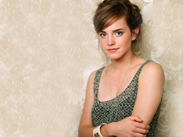 Emma Watson Laptop Background 1600x1200px