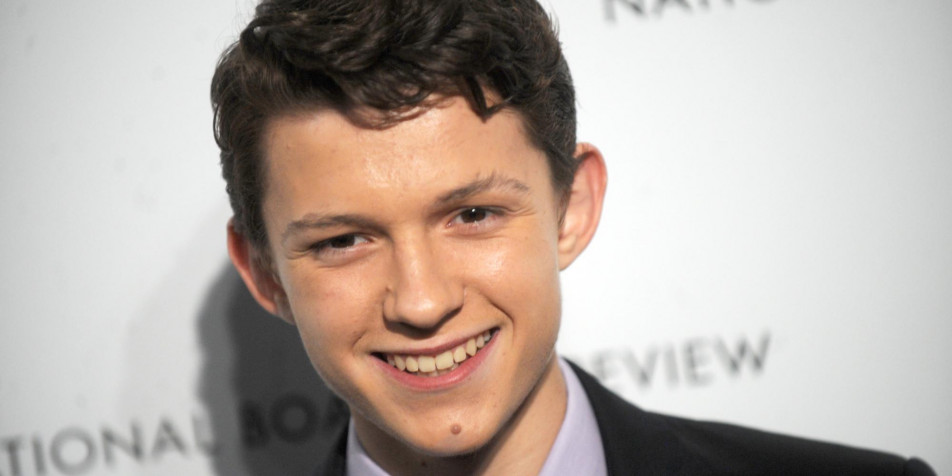 Tom Holland Wallpaper Image 2000x1000px