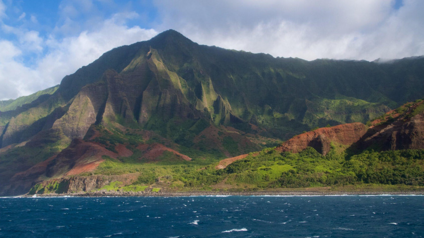 Na Pali Coast 2k QHD Wallpaper 2560x1440px