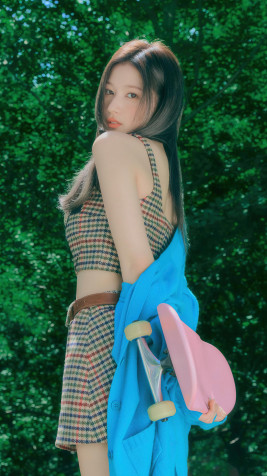 Minatozaki Sana 4k Phone Wallpaper 2160x3840px