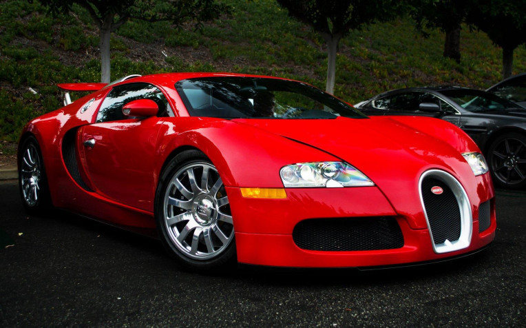 Bugatti Veyron Wallpaper Image 1600x997px