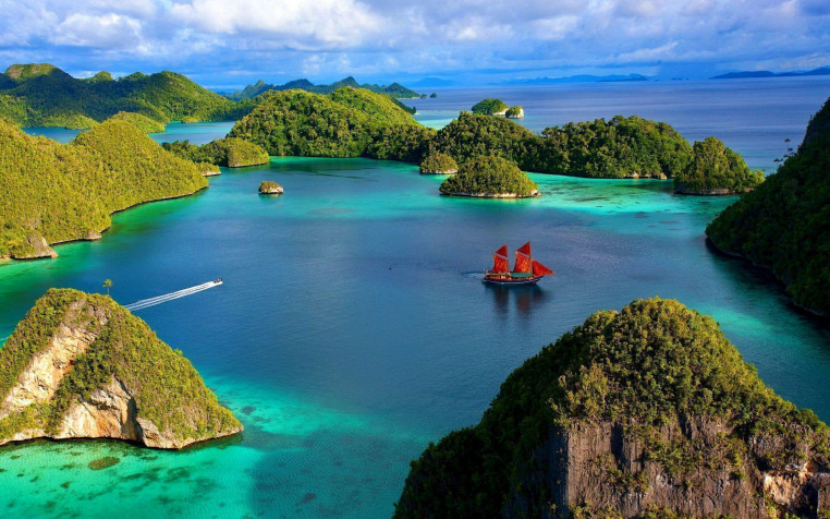 Raja Ampat Widescreen HD Wallpaper 1920x1200px