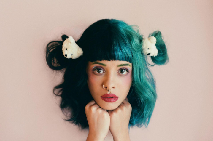 Melanie Martinez MacBook Wallpaper 1920x1273px