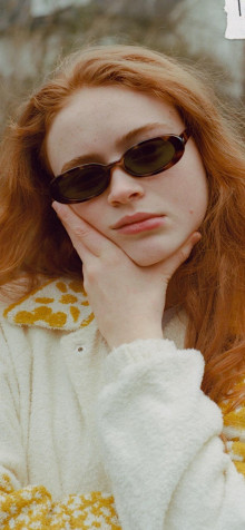 Sadie Sink Phone HD Background 828x1792px