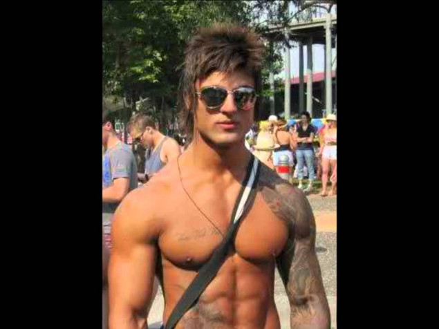 Zyzz Desktop Background 1440x1080px