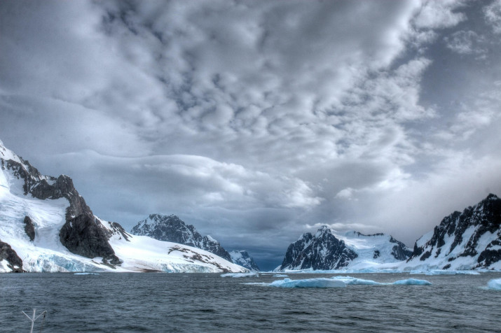 Antarctica Laptop Wallpaper 3498x2327px