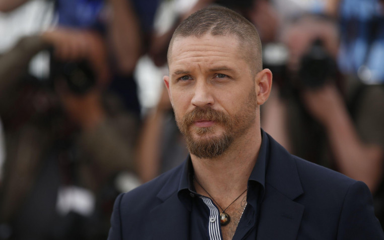 Tom Hardy Retina Widescreen Wallpaper 2880x1800px