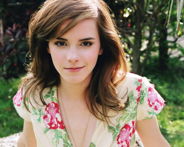 Emma Watson Background Image 1280x1024px