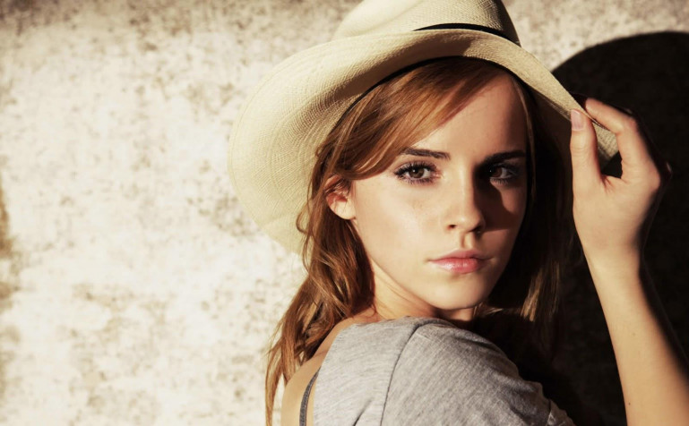 Emma Watson Wallpaper Image 1600x991px