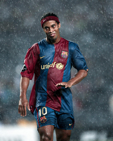 Ronaldinho Gaucho Phone HD Background 1080x1350px