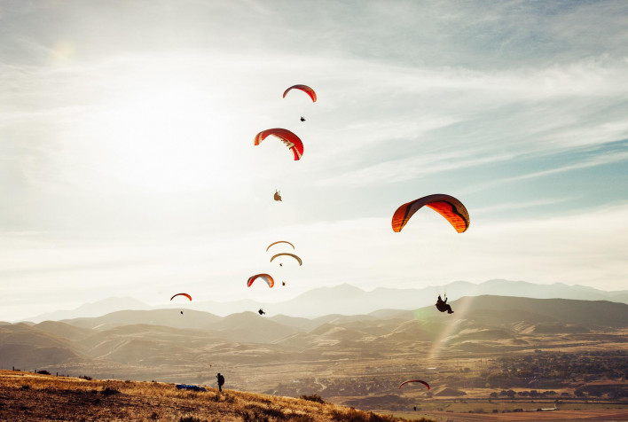 Paragliding Desktop HD Wallpaper 1860x1251px