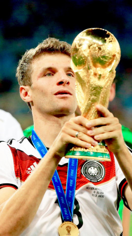 Thomas Muller Phone Wallpaper 1080x1920px