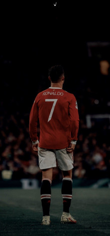 Cr 7 Wallpaper for iPhone 951x2048px