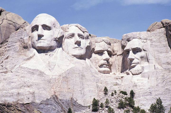 Mount Rushmore National Memoria MacBook Background 1600x1056px