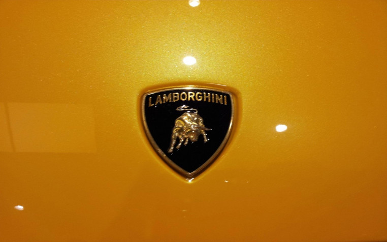 Lamborghini Logo Widescreen HD Wallpaper 1920x1200px