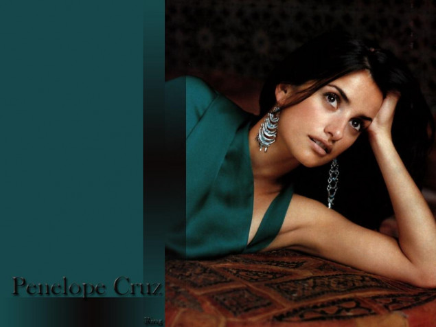 Penelope Cruz HD Background 1024x768px