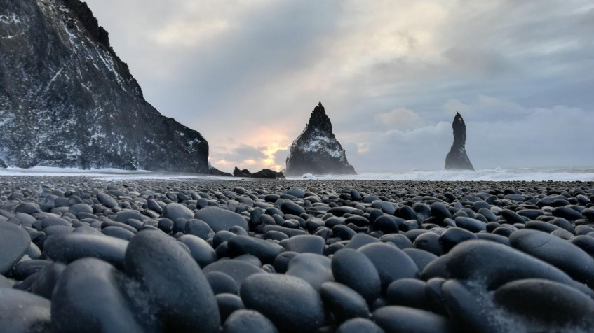 Reynisfjara Iceland HD Background 1600x900px