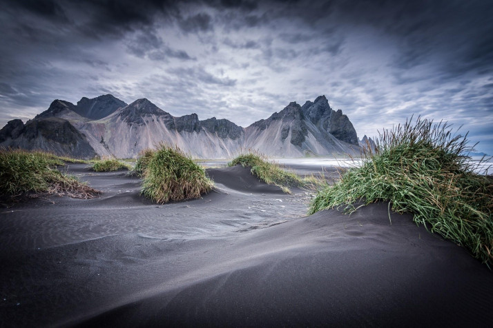 Reynisfjara Iceland MacBook Wallpaper 2048x1365px