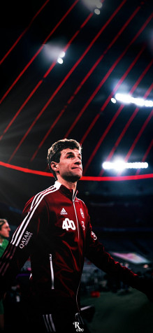 Thomas Muller iPhone 11 Pro Wallpaper 1125x2436px