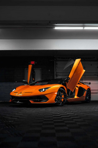 Lamborghini iPhone Background 1333x2000px