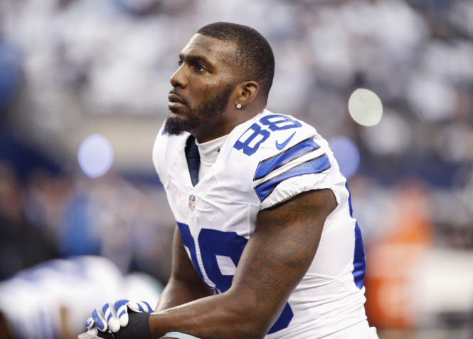 Dez Bryant Desktop HD Background 4829x3456px