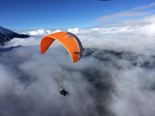 Paragliding Background Image 3264x2448px