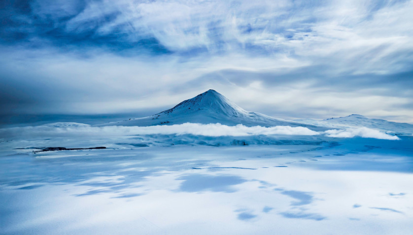 Antarctica Laptop Wallpaper 5363x3045px