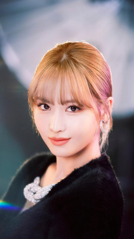 Momo Hirai 4k Phone Wallpaper 2160x3840px