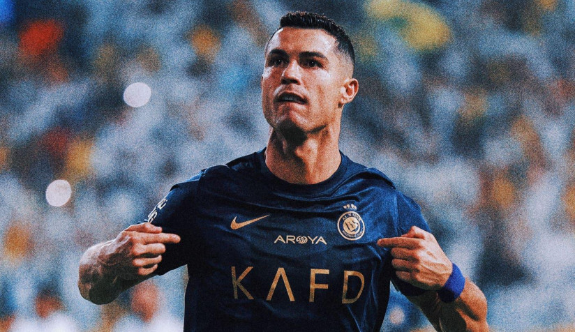 Cristiano Ronaldo Al Nassr Laptop Wallpaper 1408x814px