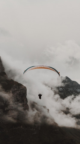 Paragliding Mobile Wallpaper 1440x2560px