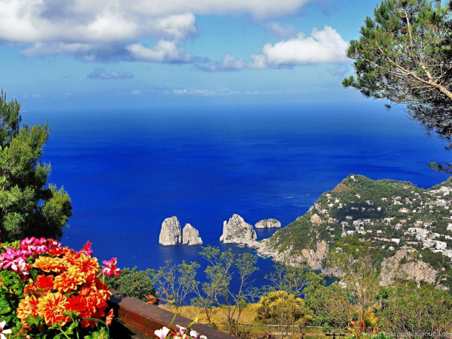 Capri Italy HD Background 2000x1500px