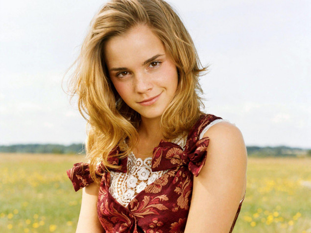 Emma Watson Background Image 1600x1200px