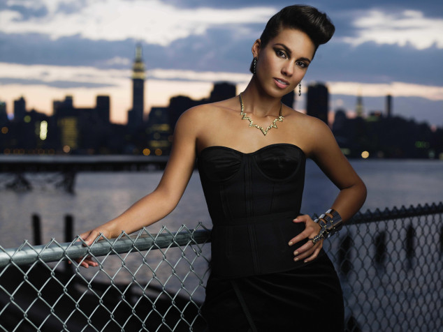 Alicia Keys HD Wallpaper 7216x5412px