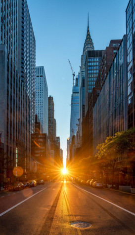 Manhattanhenge Mobile Wallpaper 1436x2500px