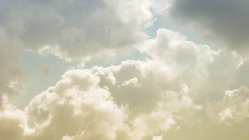 Beautiful Sky Clouds Laptop Background 1600x900px