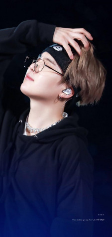 Aesthetic Suga Wallpaper for Mobile 1080x2280px