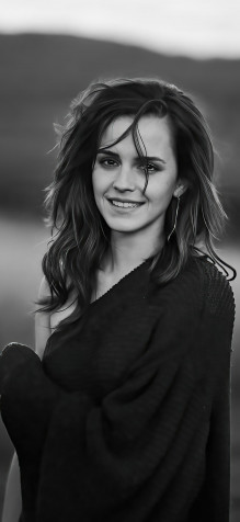 Emma Watson iPhone 11 Pro Wallpaper 1125x2436px