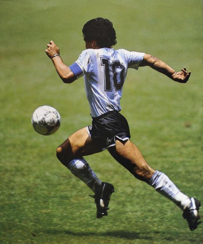 Maradona Mobile Background 1066x1280px