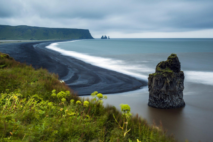 Reynisfjara Iceland MacBook Wallpaper 1920x1280px