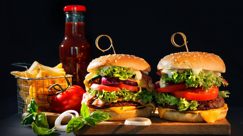 Burger 4k UHD Wallpaper 3840x2160px