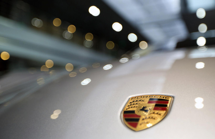 Porsche Logo HD Wallpaper 1800x1166px