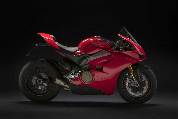 Ducati V4 Desktop Wallpaper 8256x5504px